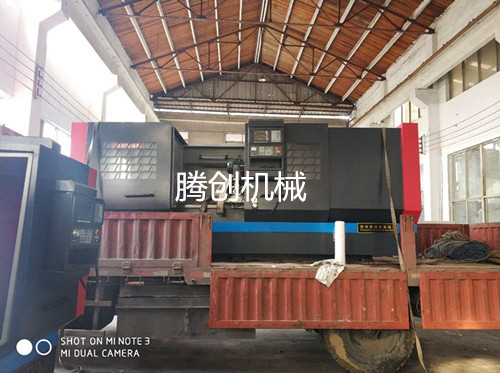 重型XSK-50/2m数控旋风铣整机如期送给客户过年