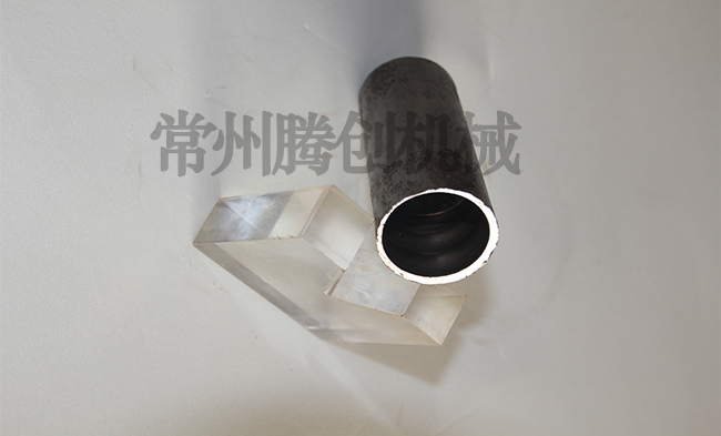 波形内螺纹